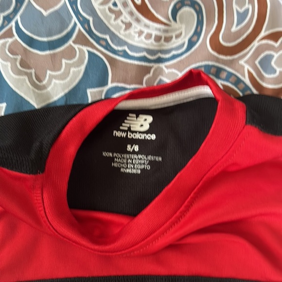 Breathable new balance side 5/6 muscle shirt - Picture 2 of 3